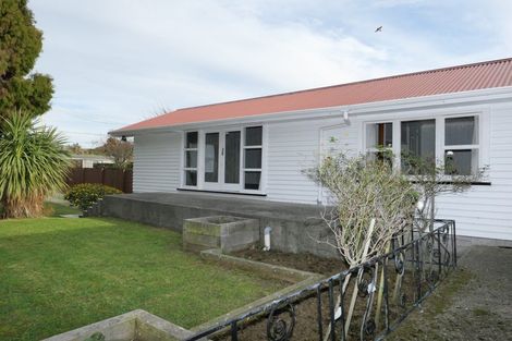 Photo of property in 11 Bell Street, Otaki, 5512