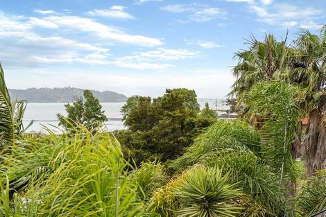 Photo of property in 48c Totara Road, Te Atatu Peninsula, Auckland, 0610