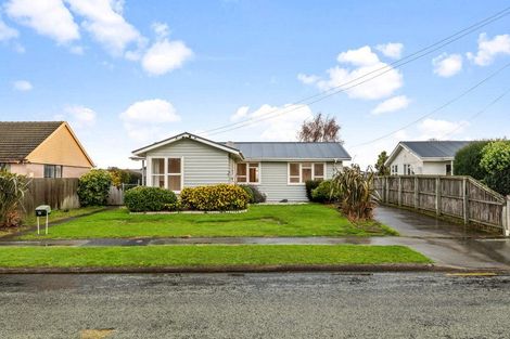 Photo of property in 30 Paddington Street, Northcote, Christchurch, 8052