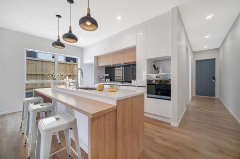 Photo of property in 7 Archibald Lane, Opaheke, Papakura, 2113