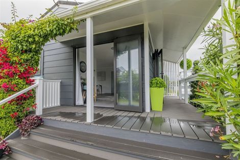 Photo of property in 7 William Street, Waikanae Beach, Waikanae, 5036