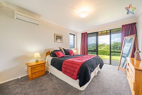 Photo of property in 11 Meadowbank Drive, Belmont, Lower Hutt, 5010