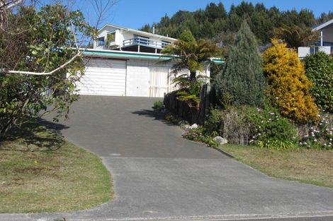 Photo of property in 13 Herea Avenue, Motuoapa, 3382