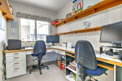 Photo of property in 57 Chedworth Avenue, Chedworth, Hamilton, 3210