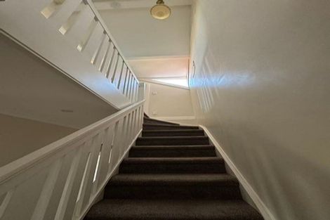 Photo of property in 7 Otahuri Crescent, Greenlane, Auckland, 1051