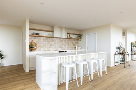 Photo of property in 9a Lemont Place, Westown, New Plymouth, 4310