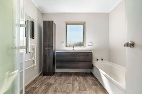 Photo of property in 10 Thebes Street, Pomare, Rotorua, 3015