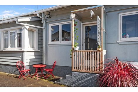 Photo of property in 9/27 Mokoia Road, Birkenhead, Auckland, 0626