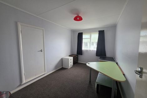 Photo of property in 180 Puriri Street, Castlecliff, Whanganui, 4501
