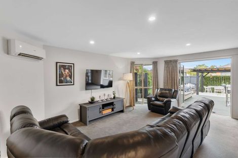 Photo of property in 12 Cunneen Place, Aidanfield, Christchurch, 8025