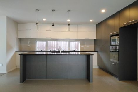 Photo of property in 9 Bushpark Place, Flat Bush, Auckland, 2016