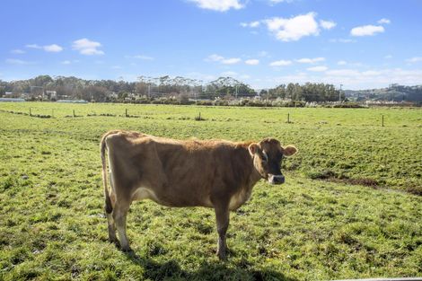 Photo of property in 150 Sutton Road, Drury, 2113