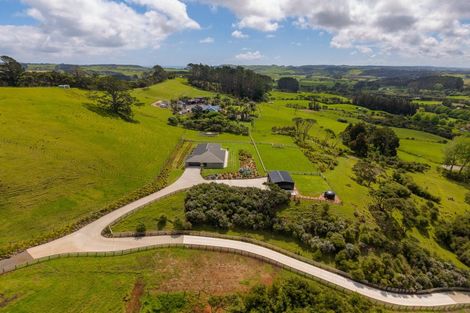Photo of property in 200e Valley Road, Waimauku, 0881