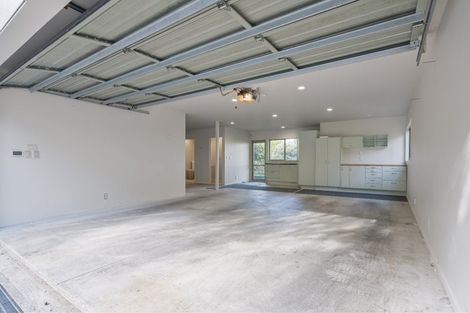 Photo of property in 1/23 Lake Road, Northcote, Auckland, 0627