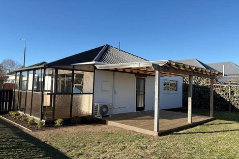 Photo of property in 2/73 Harewood Road, Papanui, Christchurch, 8053