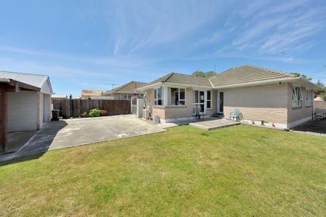 Photo of property in 16 Carters Road, Aranui, Christchurch, 8061