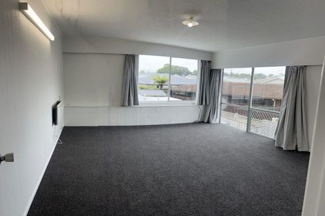 Photo of property in 17 Wolfe Street, Regent, Whangarei, 0112