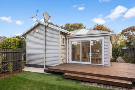 Photo of property in 1/27 Prossers Road, Saint Martins, Christchurch, 8022