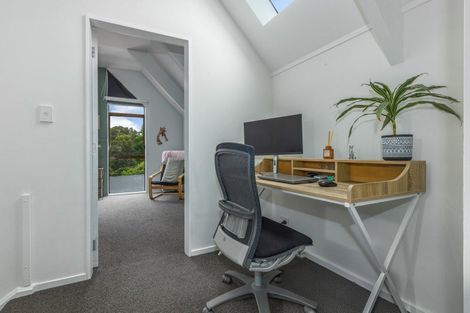 Photo of property in 32 Thimble Lane, Whitby, Porirua, 5024