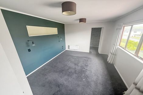 Photo of property in 111 Woodman Drive, Tawa, Wellington, 5028