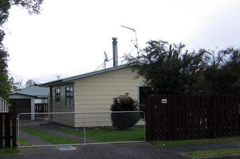 Photo of property in 3 Skipage Grove, Featherston, 5710