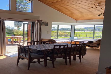 Photo of property in 1479 Clevedon Kawakawa Road, Kawakawa Bay, Papakura, 2585