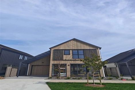 Photo of property in 8 Coopworth Street, Karaka, 2580