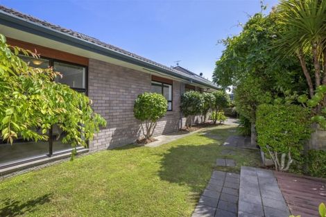 Photo of property in 14 Tombane Terrace, Papakowhai, Porirua, 5024
