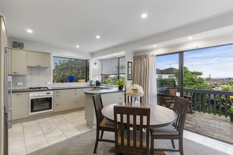 Photo of property in 41 Marendellas Drive, Bucklands Beach, Auckland, 2014