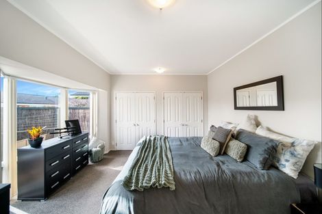 Photo of property in 11 The Anchorage, Sunnyhills, Auckland, 2010