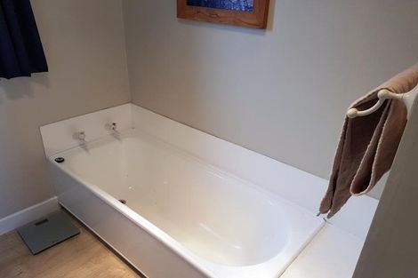 Photo of property in 66 Avondale Road, Taradale, Napier, 4112