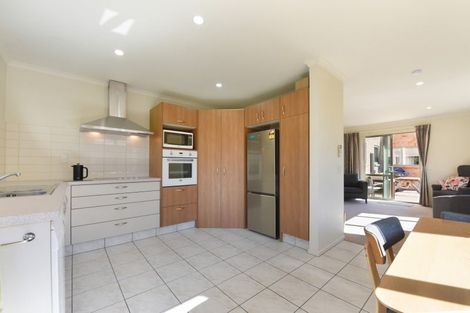 Photo of property in 21 Woodstock Place, Stoke, Nelson, 7011