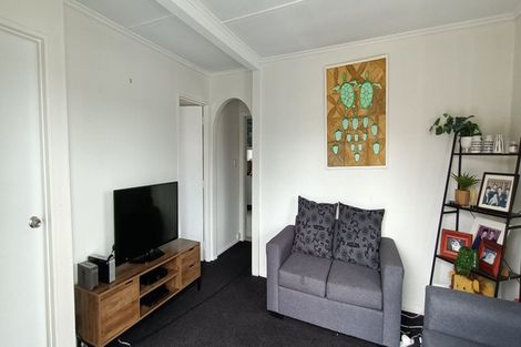 Photo of property in 1/22 Tawa Crescent, Manurewa, Auckland, 2102