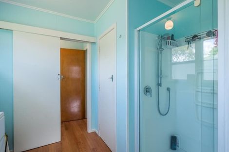 Photo of property in 3 Sunny Glen, Waikanae, 5036