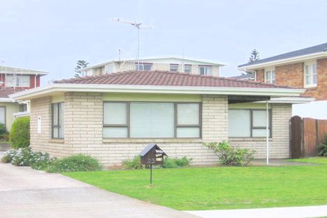 Photo of property in 23 Lee Street, Mount Maunganui, 3116