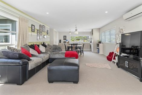 Photo of property in 33 Lynley Park Drive, Omokoroa, 3114