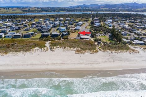 Photo of property in 5 Matariki Street, Omaha, 0986