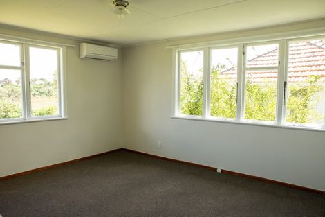 Photo of property in 37 Hillary Crescent, Belmont, Auckland, 0622