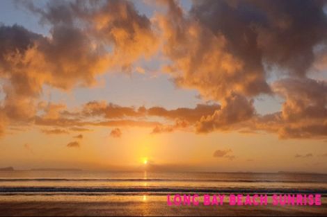 Photo of property in 21 Cliff Road, Torbay, Auckland, 0630