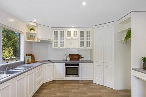 Photo of property in 44 Joseph Banks Drive, Whitby, Porirua, 5024