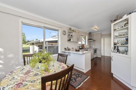 Photo of property in 11 Fiona Place, Dinsdale, Hamilton, 3204