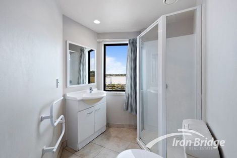 Photo of property in 4m/10 Crown Lynn Place, New Lynn, Auckland, 0600