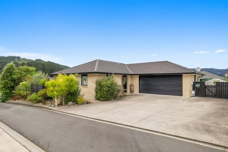 Photo of property in 85 Riverstone Drive, Riverstone Terraces, Upper Hutt, 5018