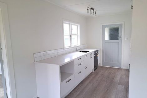 Photo of property in 152 Wainuiomata Road, Wainuiomata, Lower Hutt, 5014