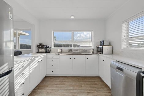 Photo of property in 27a Norwich Avenue, Spotswood, New Plymouth, 4310