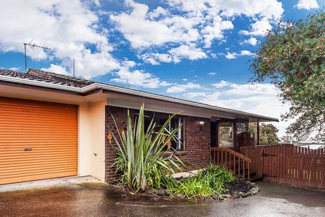Photo of property in 2/133 Mokoia Road, Birkenhead, Auckland, 0626