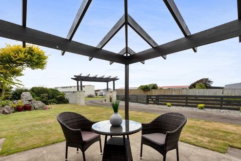 Photo of property in 22 Princess Street, Waitara, 4320