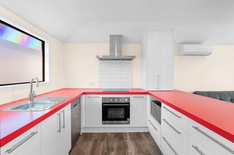 Photo of property in 2/4 Nova Place, Christchurch Central, Christchurch, 8011