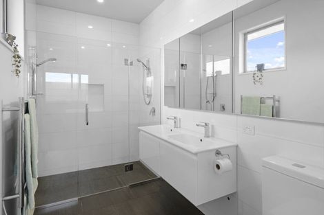 Photo of property in 6 Provincial Road, Halswell, Christchurch, 8025