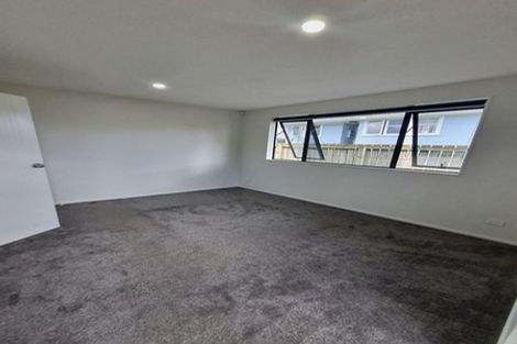 Photo of property in 2 Arnhem Place, Pukekohe, 2120